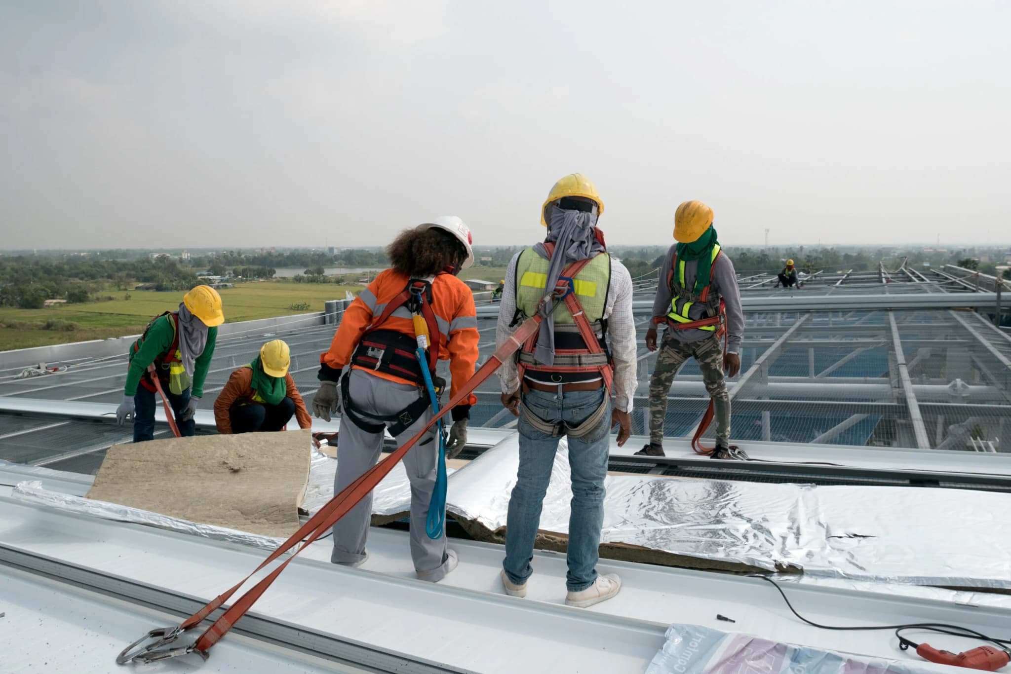 Diagram showing six reasons to replace a commercial roof
