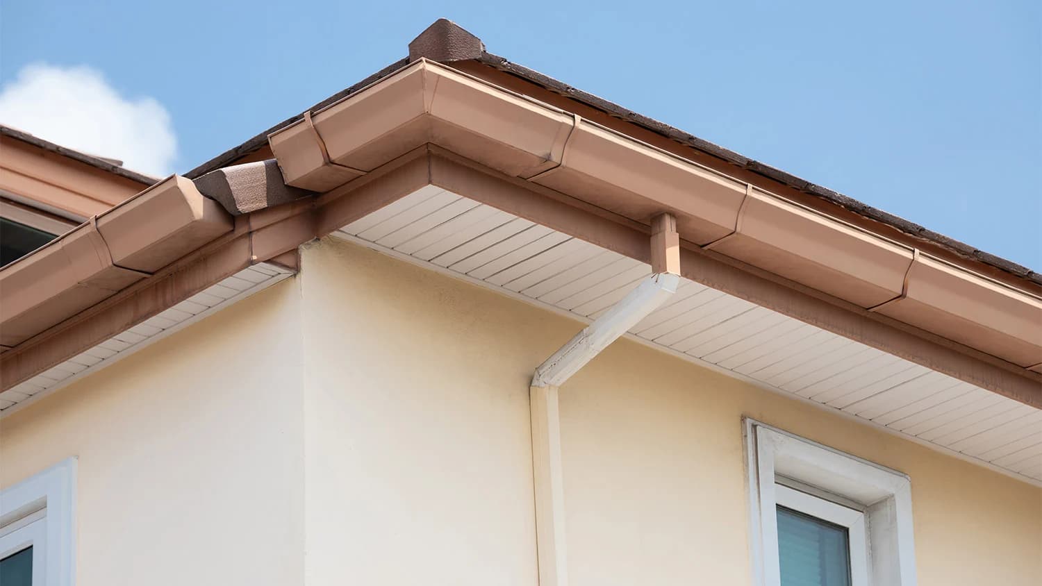 Professional gutter installation team in Middletown