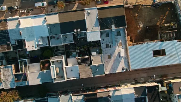 Roofers working on home in Philadelphia - trusted contractor