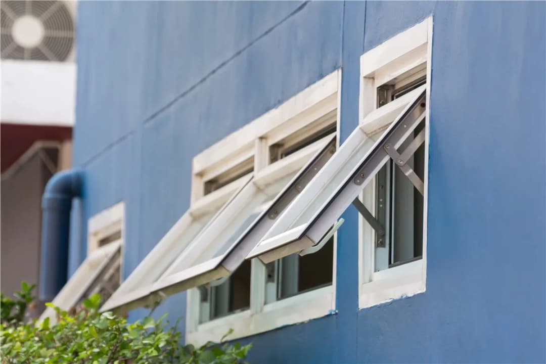 Expert Awning Window Installation and Hardware Considerations
