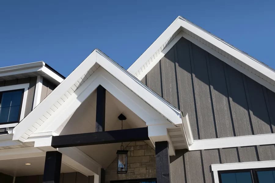 When to Replace vs Repair Your Soffits